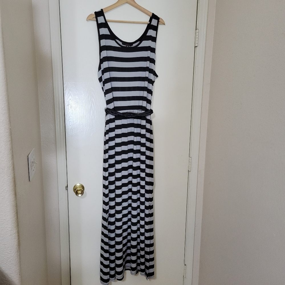 Fever  Sleeveless Maxi Dress With Bel